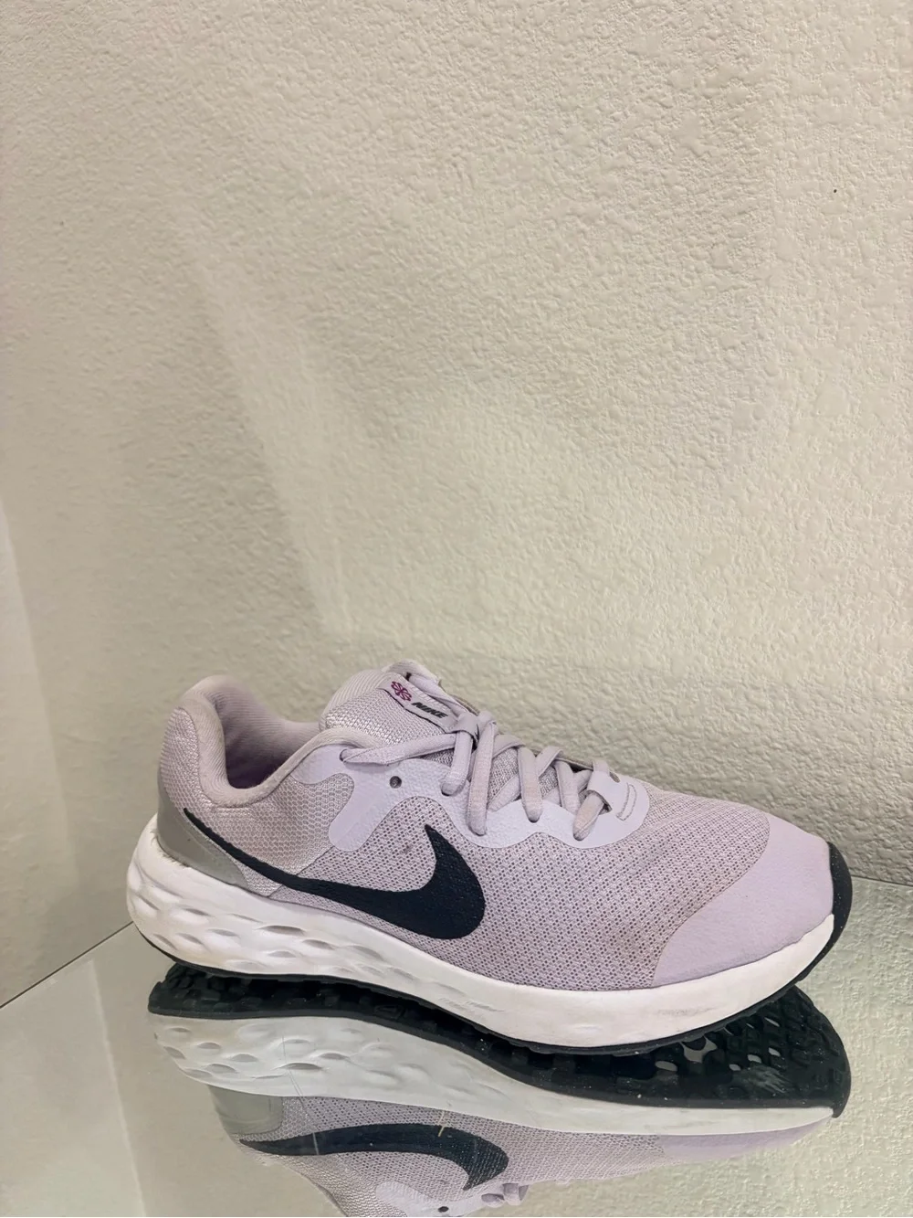 Nike Women's Lavender Mesh Running Shoes with Black Swoosh